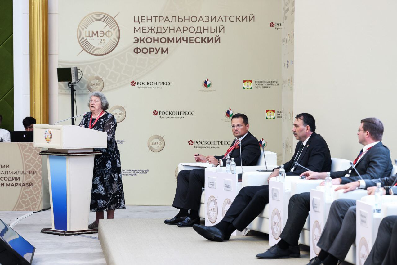 photo_5246957698241655657_y