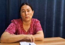 Исфара: Кормандони маорифро бо Фармон ба кор мемонанд, аммо бе Фармон аз кор мегиранд?