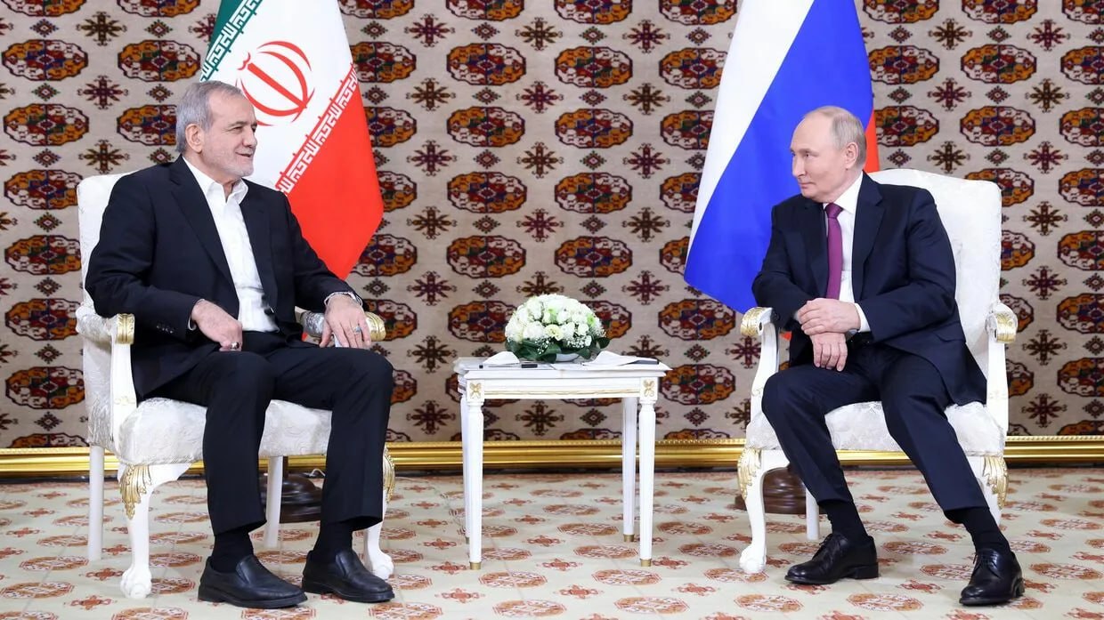 photo_5318851761399793521_y