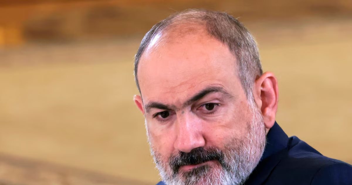 photo_5372894643395621484_y