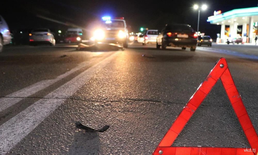 photo_5381843246411543844_y