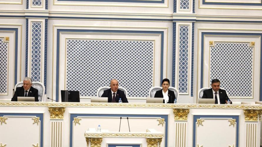 photo_5399993782499408309_y