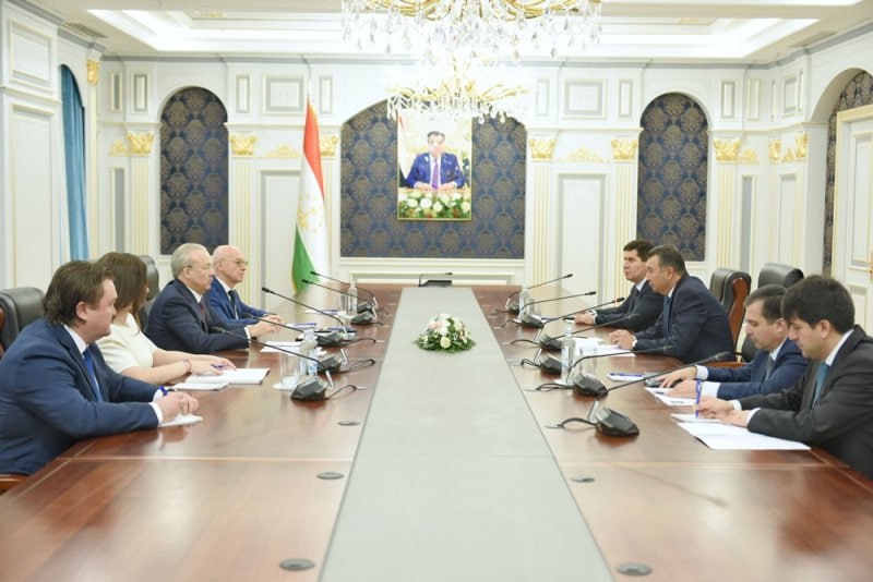 photo_5407099037091494003_x