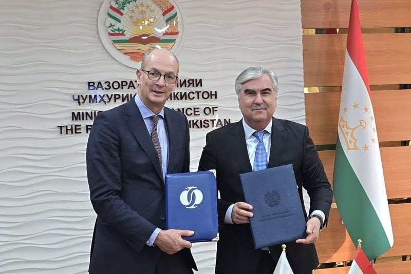 photo_5416060129872312457_x