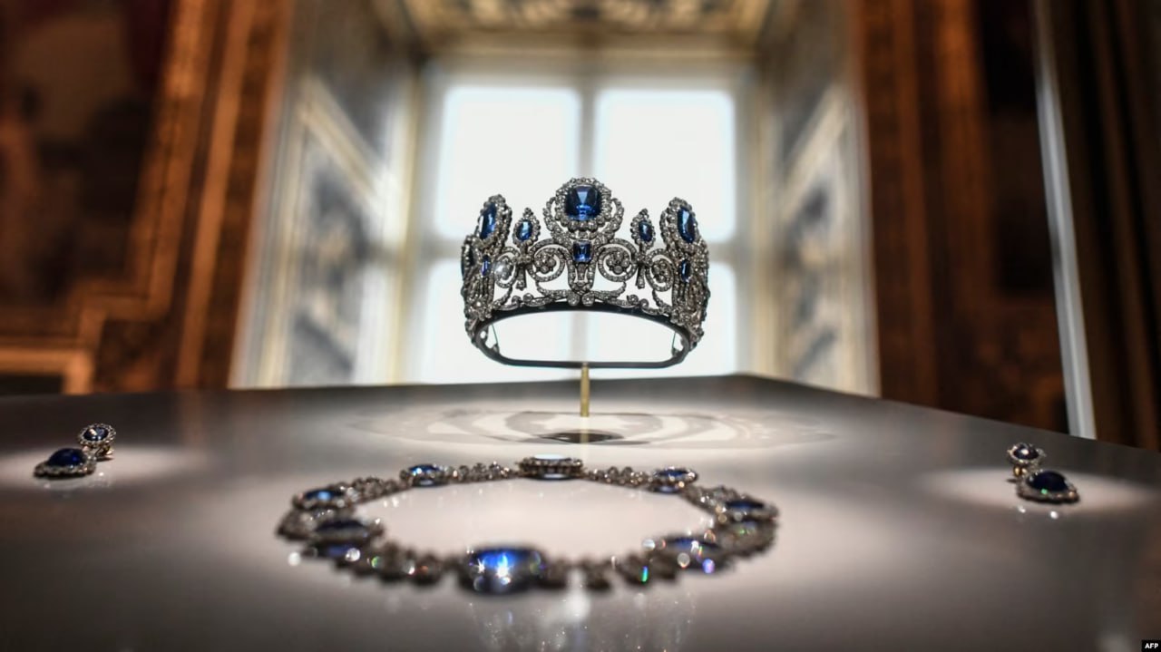 photo_5456185634201925667_y