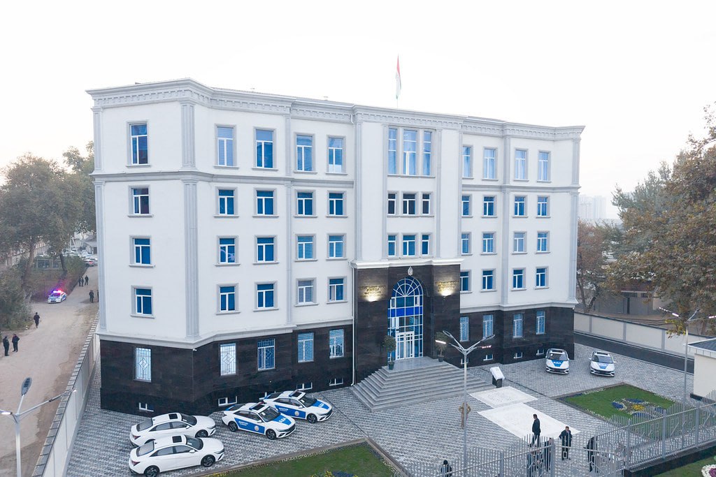 photo_5229229550716259538_y