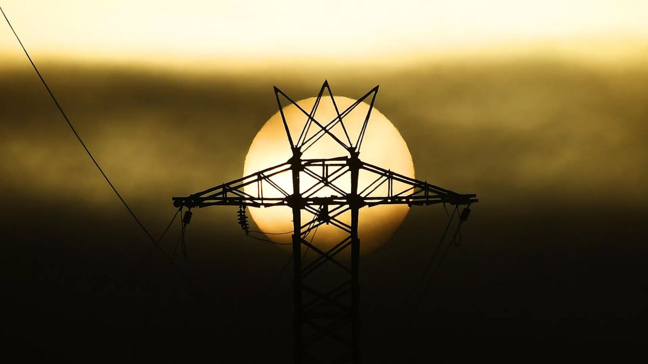 photo_5301285285033347942_y