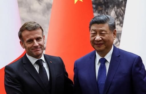 photo_5301285285033348693_x