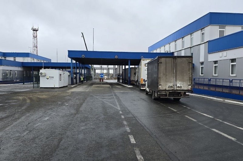 photo_5316648395936042252_x