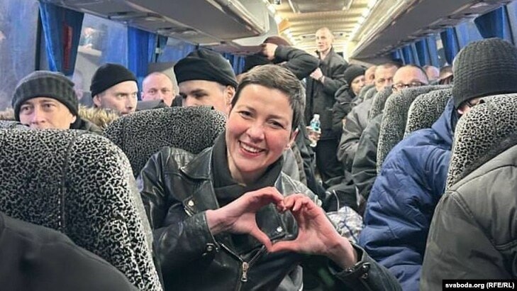 photo_5332545826540161990_x