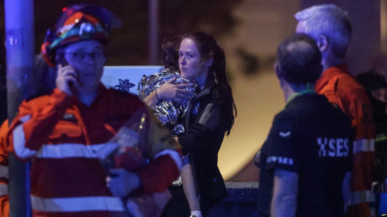 photo_5332545826540161998_y