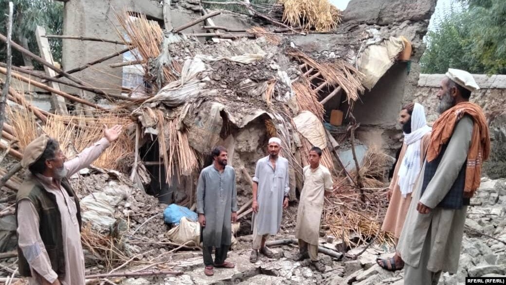 photo_5388861003933616901_y