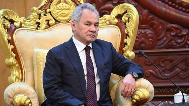 photo_5418071282672143646_x