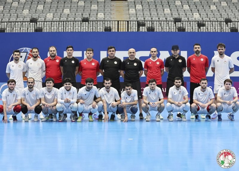 photo_5463240448701828186_x