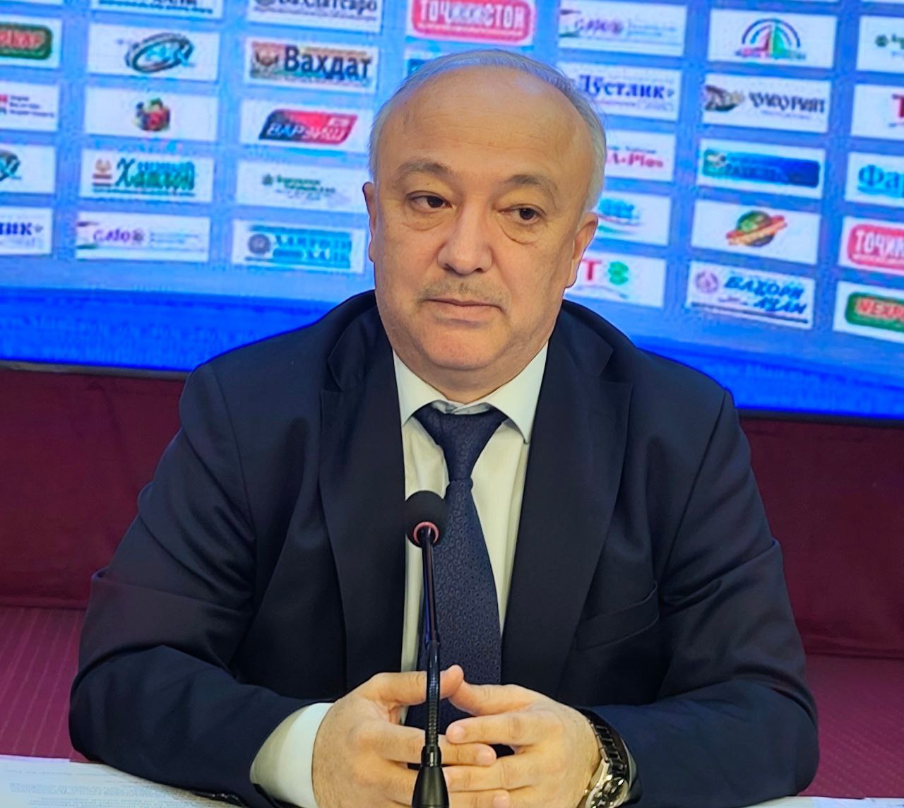 photo_5211192530614032892_y