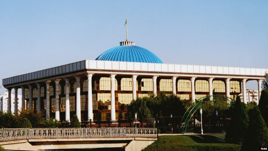 photo_5213444330427716987_y