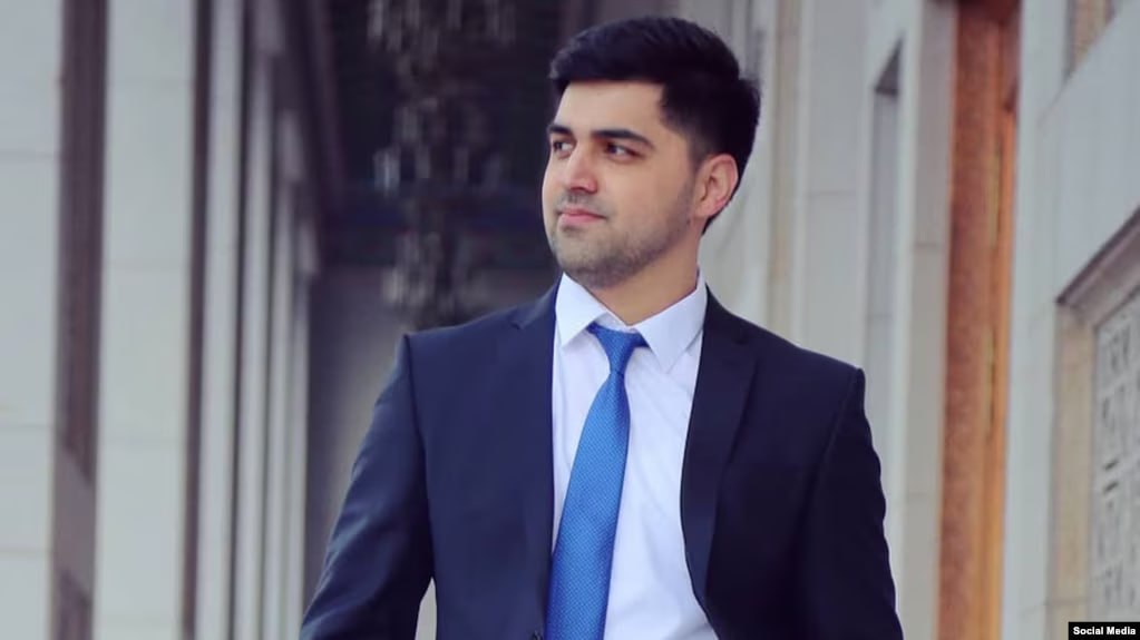 photo_5228751413482034989_y