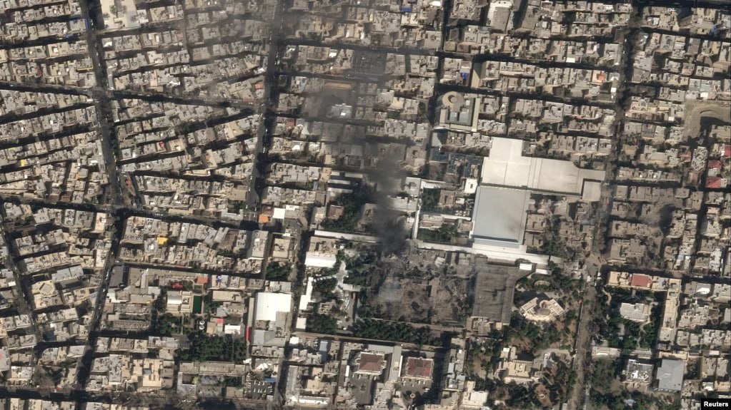 photo_5273894105333306672_y