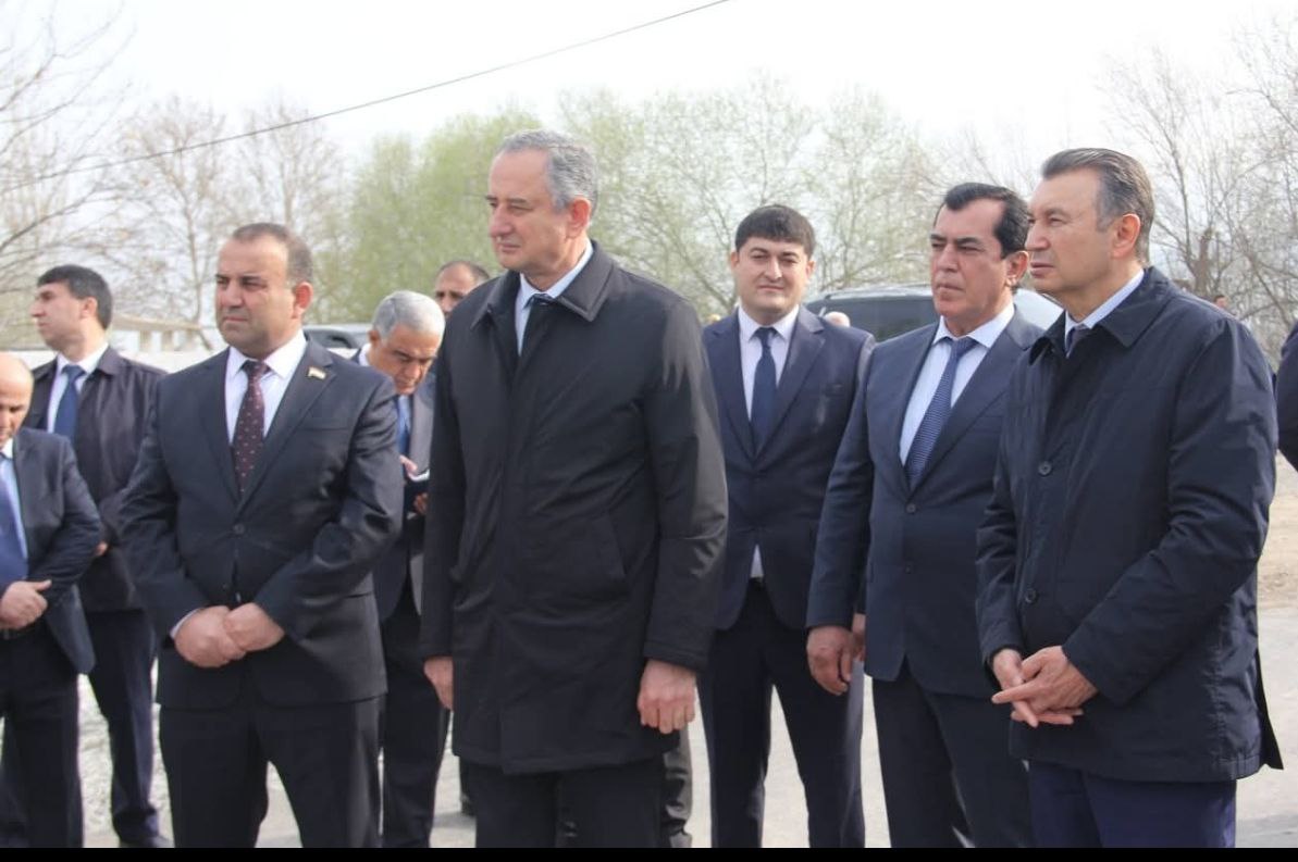 photo_5276400008297124715_y