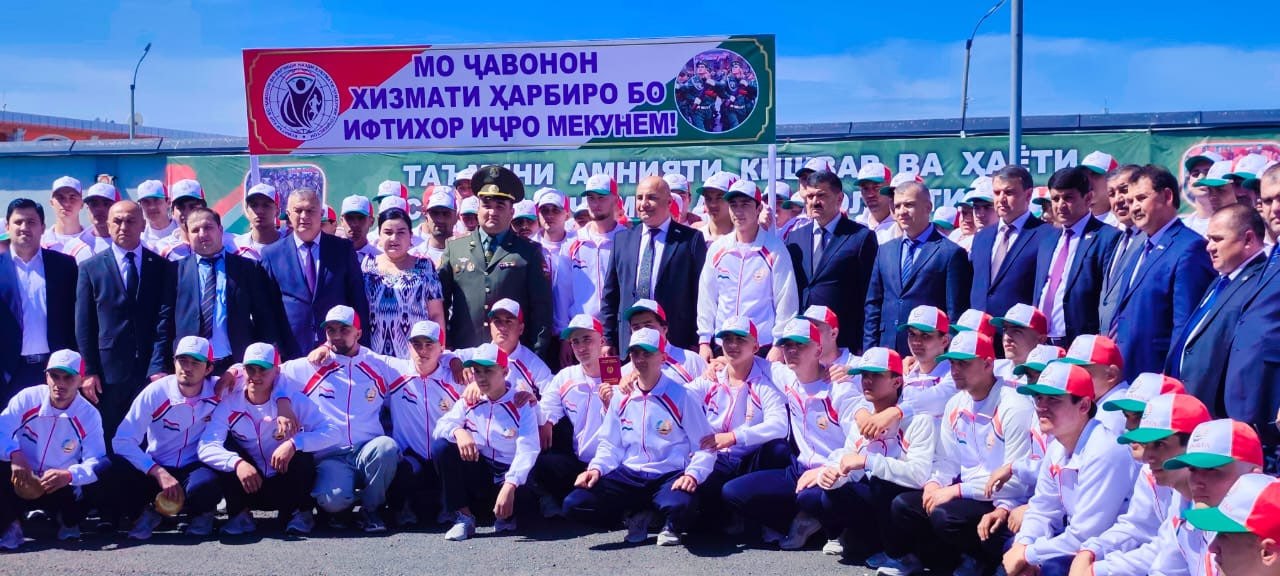 photo_5359643187527488329_y