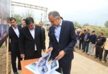 Панҷ: Ҳафтод синфхона ва чор бинои иловагӣ