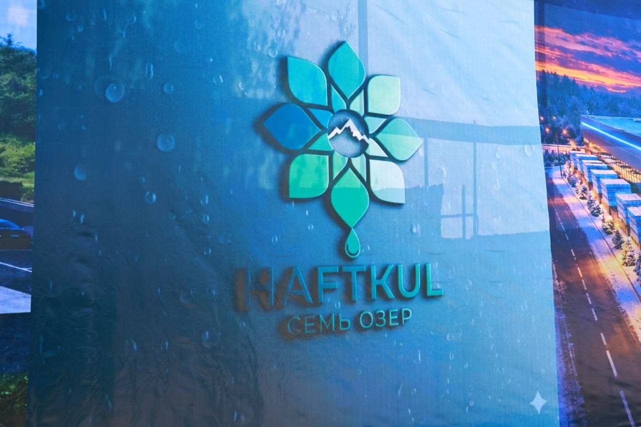 photo_5388601617973711991_y