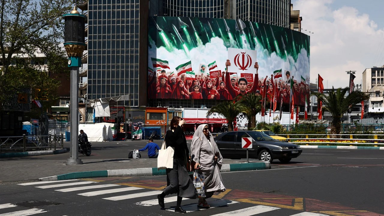 photo_5400181571358233935_y