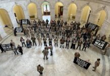 Дар ИМА собиқадорони низомии амрикоӣ барои эътироз боздошт шуданд