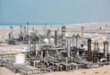 Нафт: Saudi Aramco фаъолияти корхонаашро қатъ кард